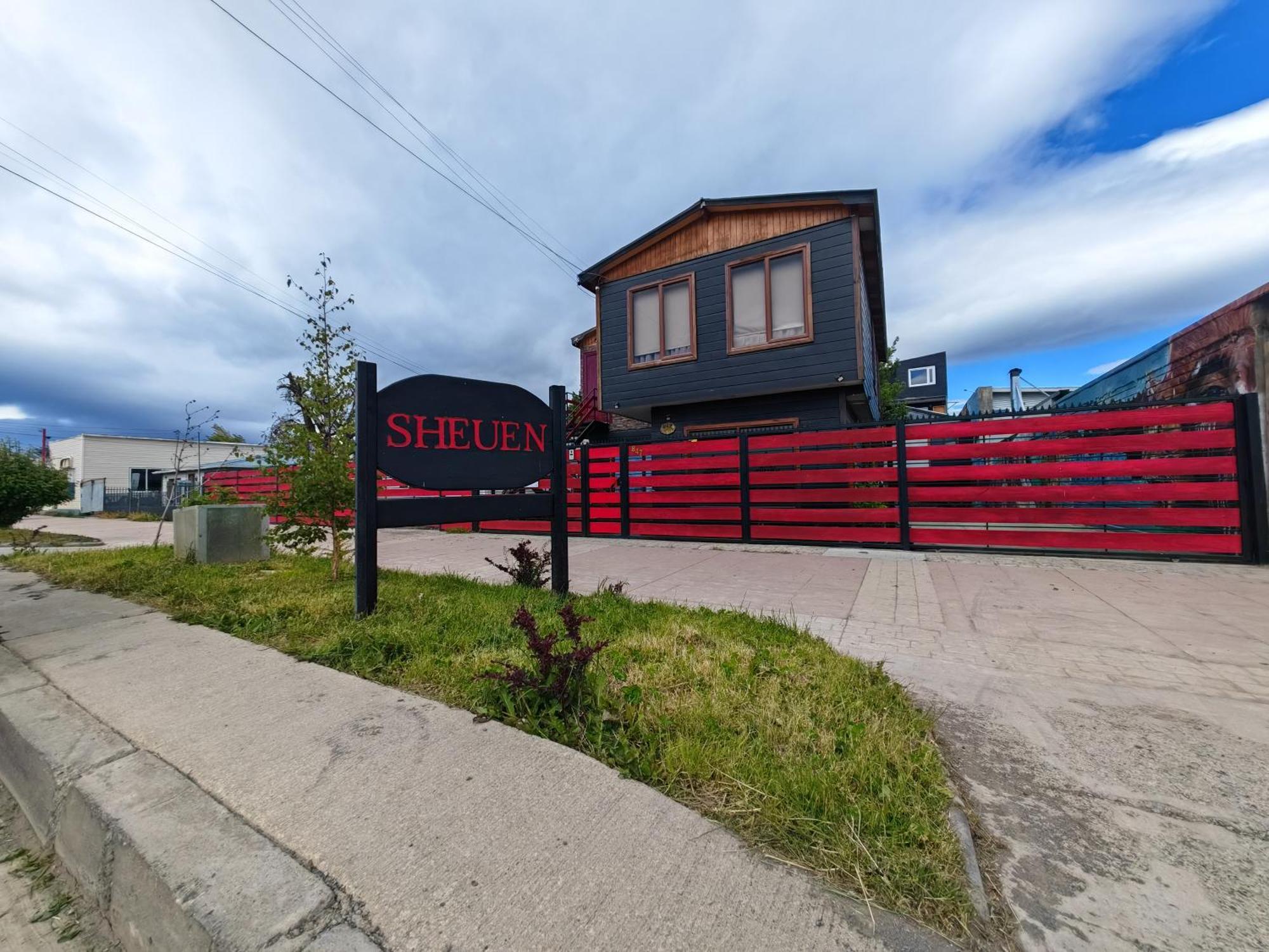 Ostello Sheuen Patagonia Puerto Natales Esterno foto
